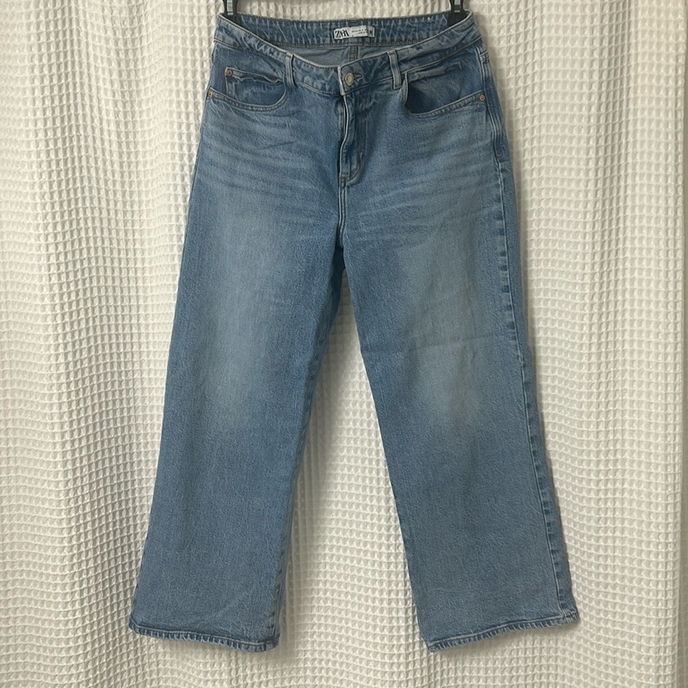 Zara Size 8 High Rise Straight/Wide Leg Jeans Women’s Denim